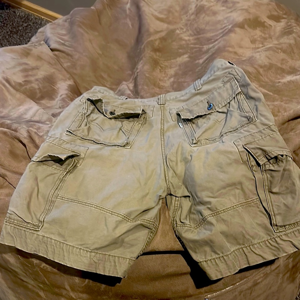 Men's Tan Cargo Shorts-Size 34